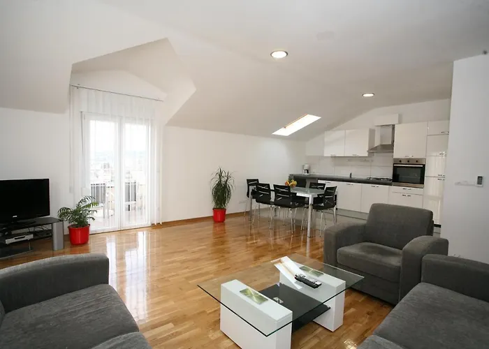 Apartman Little Paradise *
