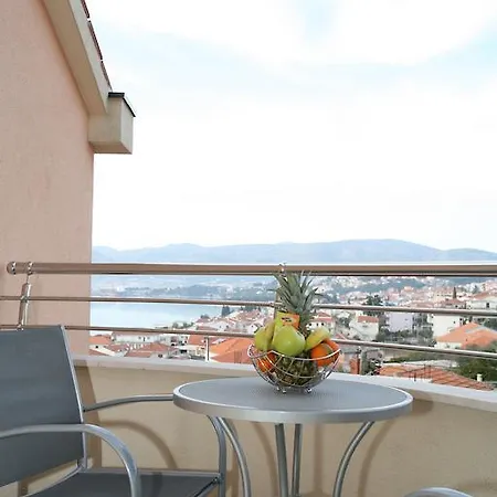 Apartment Little Paradise